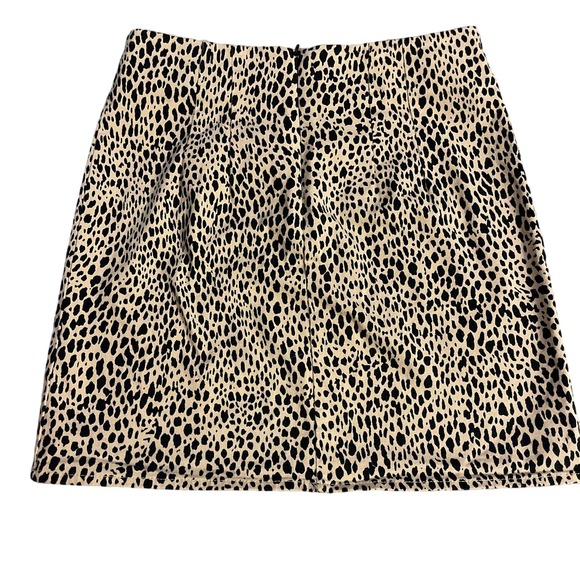 Brandy Melville Skirt Cheetah Print Knee Length Mini Zip Up Back Size Small - Picture 2 of 6